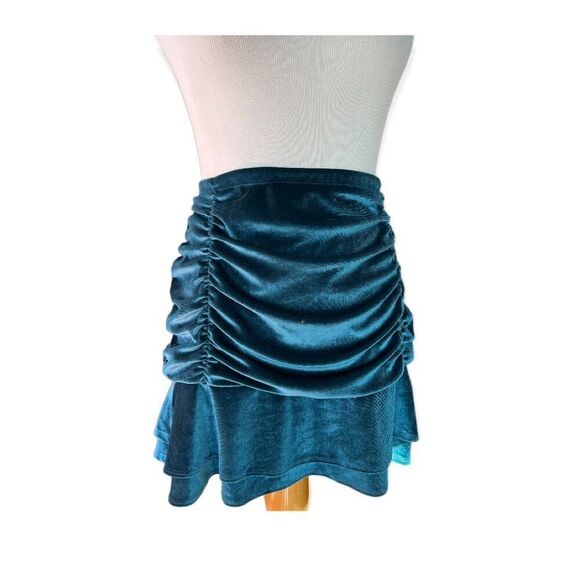 wild fable Dresses & Skirts - NWT Womens Wild Fable Turquoise Ruched Crushed Velvet Mini Skirt - Sz M